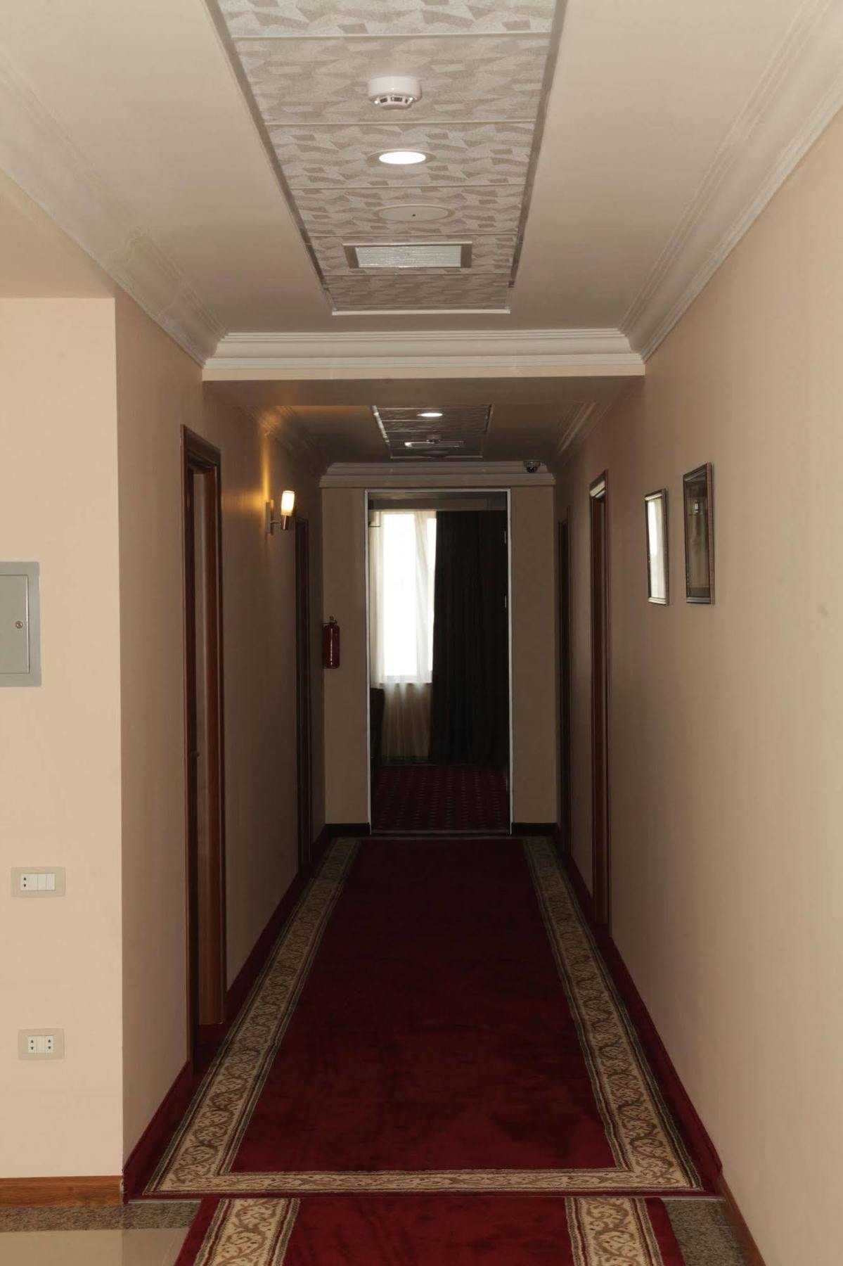 Artsakh Hotel Yerevan Exterior photo